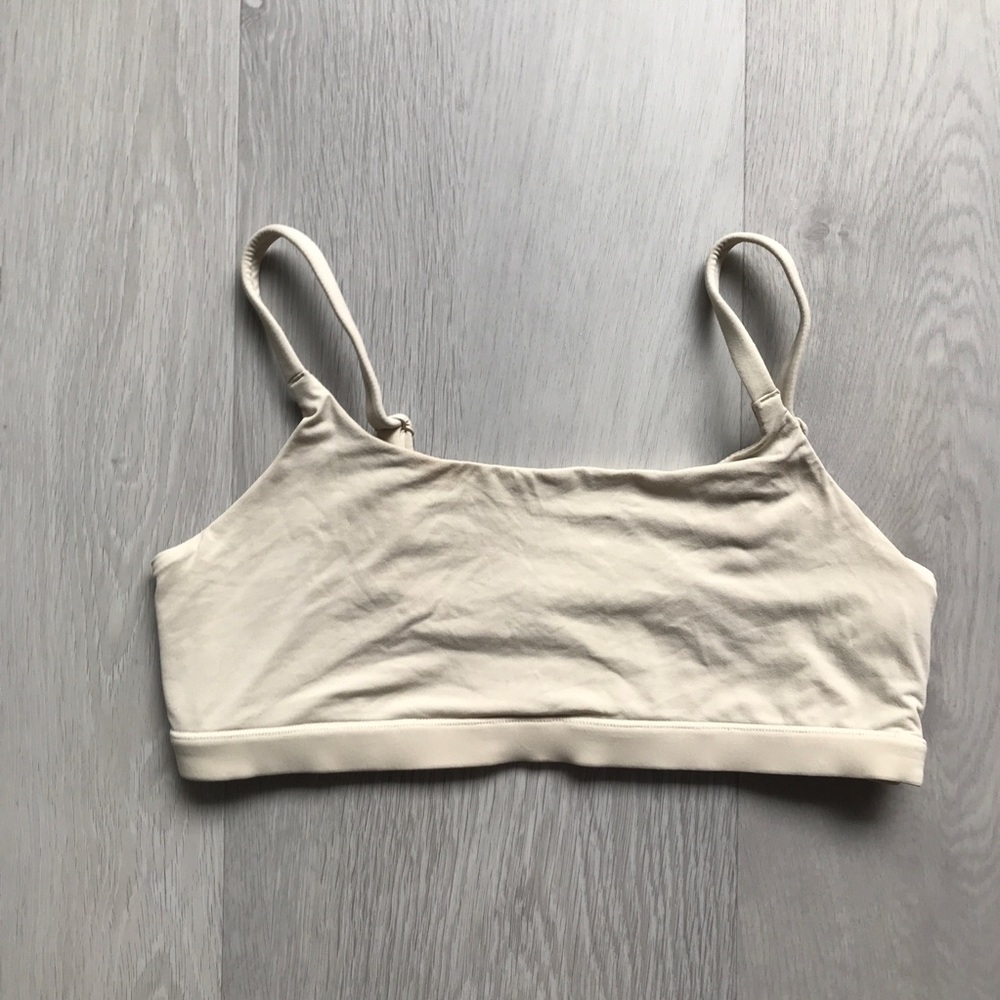 YOUNG LA SPORTS BRA OFF WHITE YOGA TOP WOMENS MEDIUM